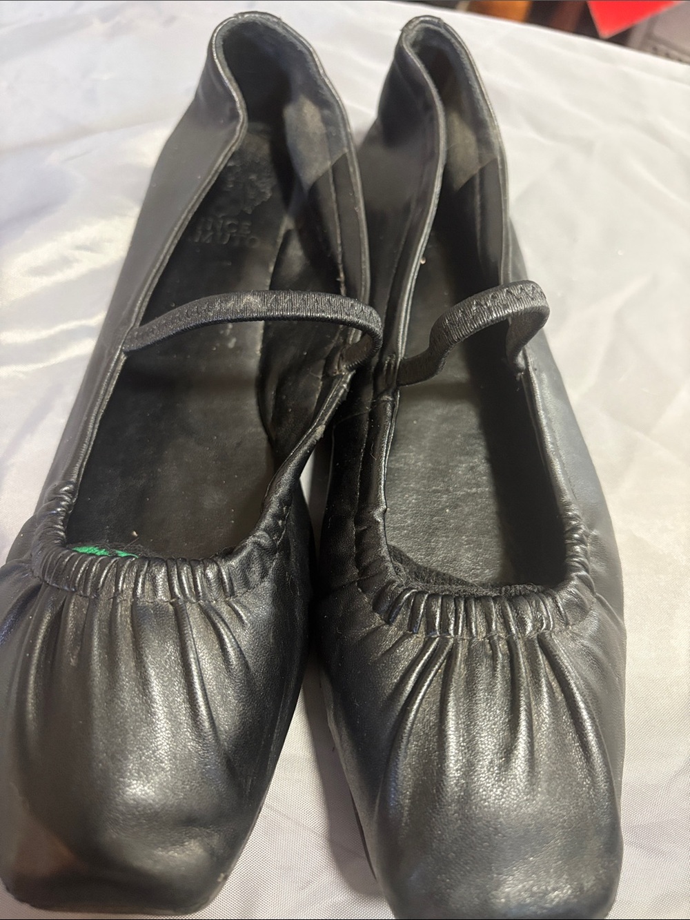 Vince Camuto Black Leather Square-Toe Ballet Flats with Elastic Strap